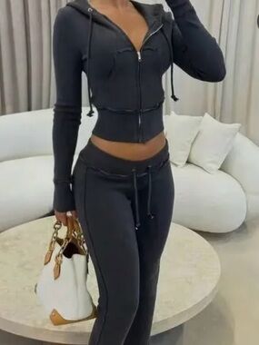 Hidden Cult Soft Knit SET in color CARBON